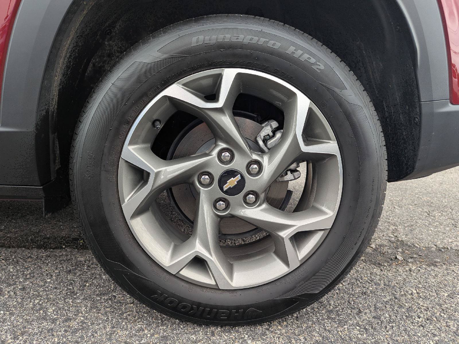 Used 2025 Chevrolet Trax LT w/ Driver Confidence Package FWD image 11