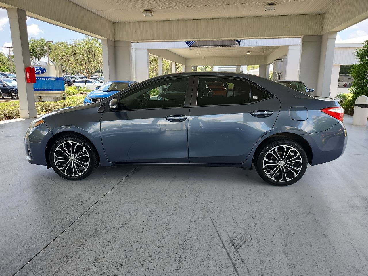 Used 2015 Toyota Corolla S FWD image 2