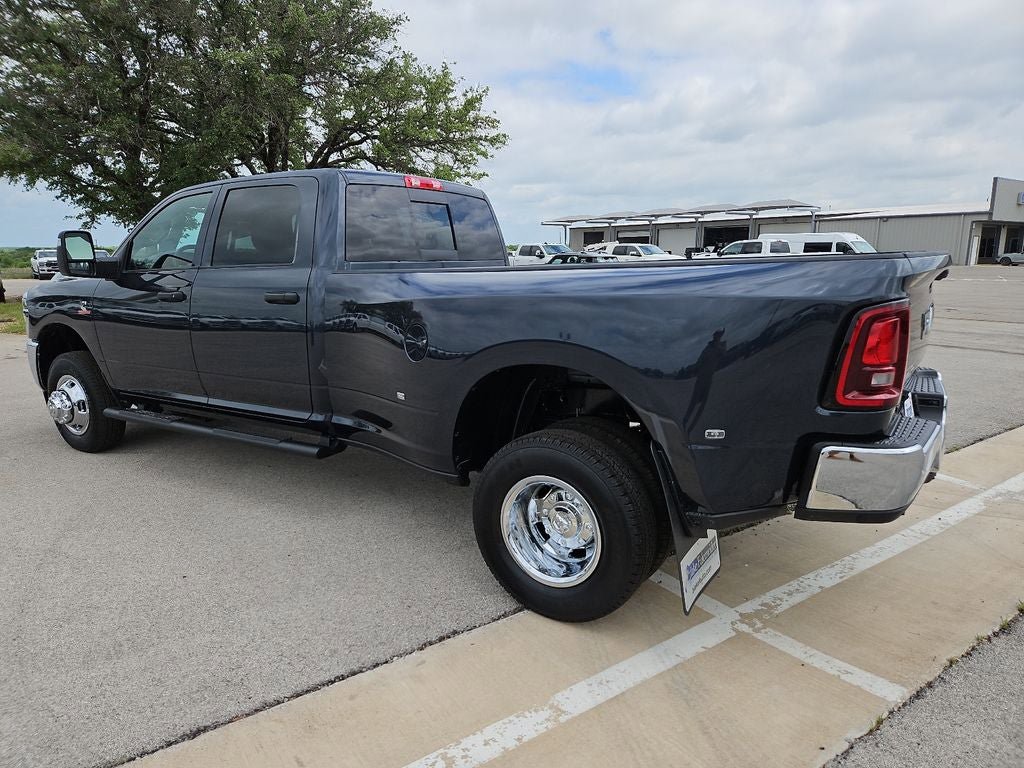 New 2026 RAM 3500 Tradesman AWD/4WD image 4