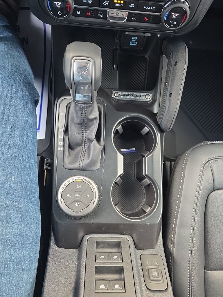 New 2025 Ford Bronco Outer Banks w/ Sasquatch Package image 24