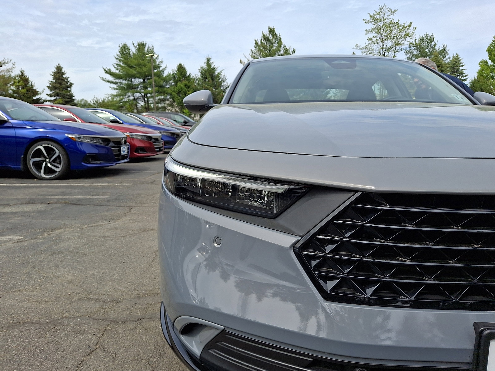 Used 2023 Honda Accord EX-L image 10