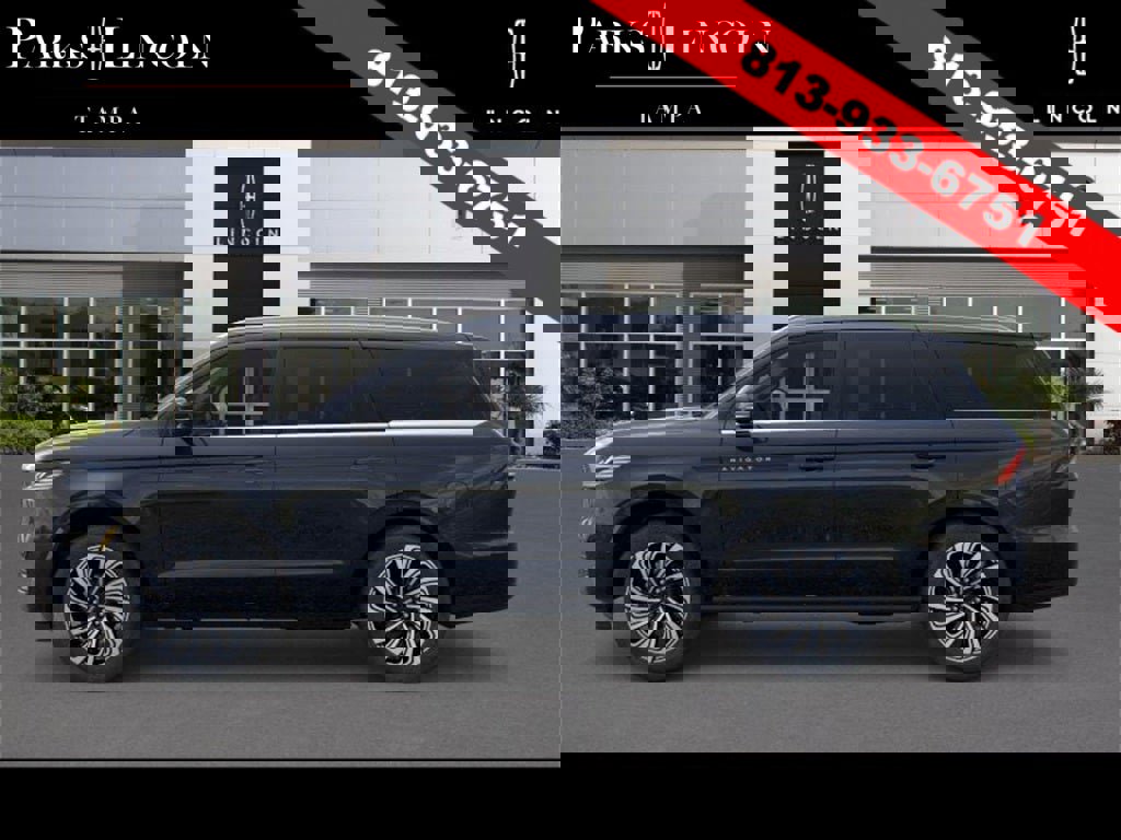 New 2025 Lincoln Navigator Black Label image 3