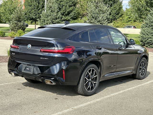 Used 2023 BMW X4 xDrive30i w/ M Sport Package AWD/4WD image 34