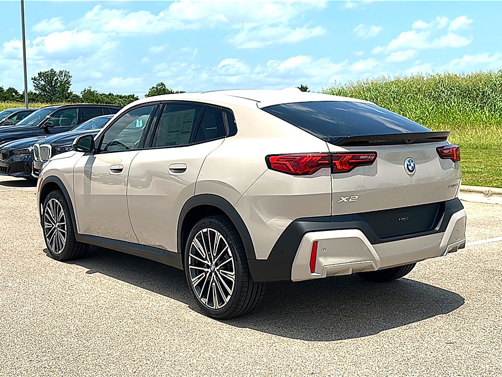 New 2026 BMW X2 xDrive28i w/ Technology Package AWD/4WD image 6