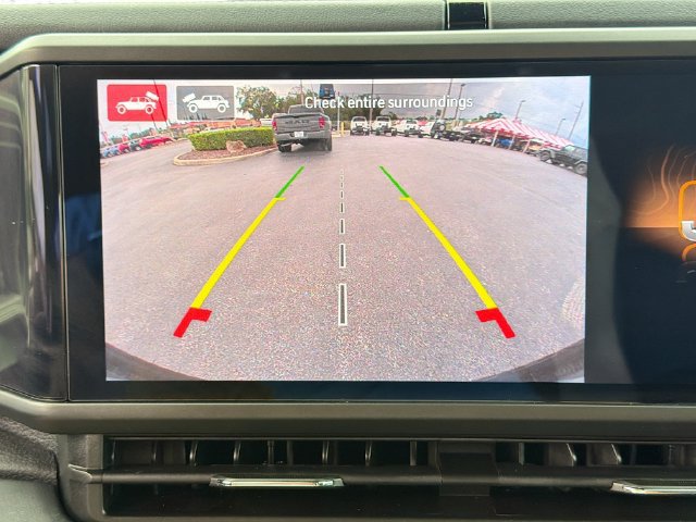 Used 2026 Jeep Wrangler Unlimited Sahara AWD/4WD image 15