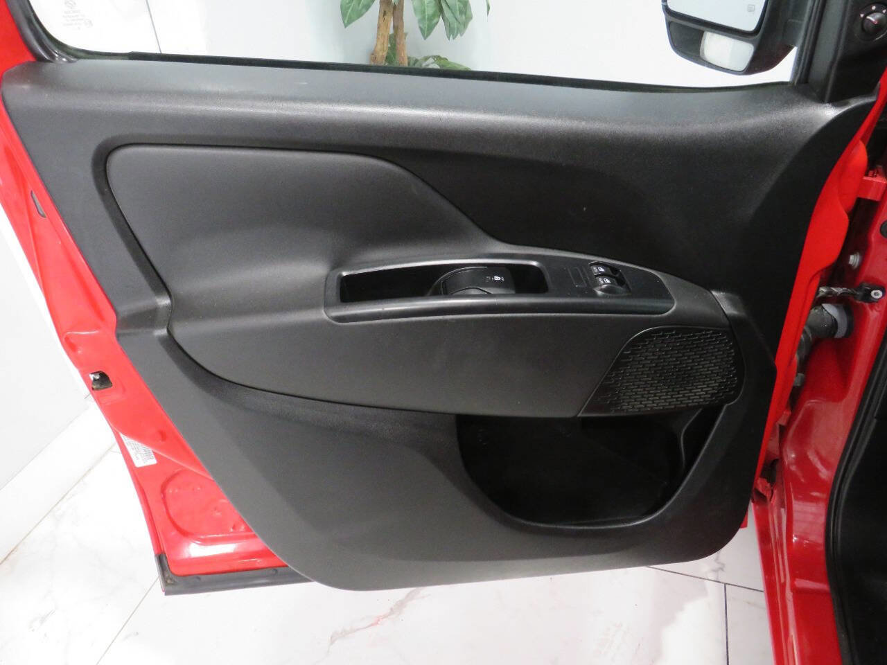 Used 2016 RAM ProMaster City Tradesman SLT image 24