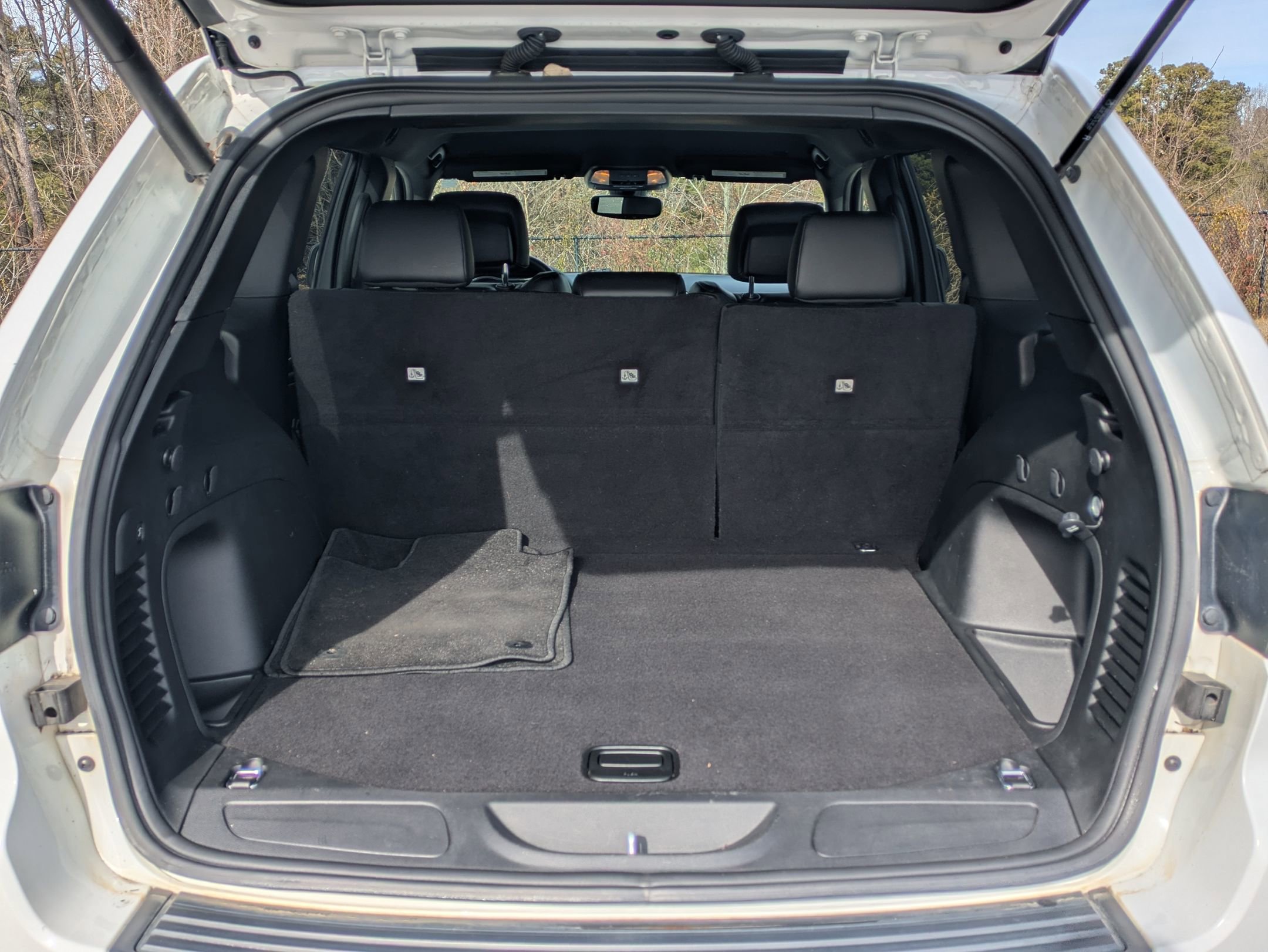 Used 2022 Jeep Grand Cherokee Laredo X image 26