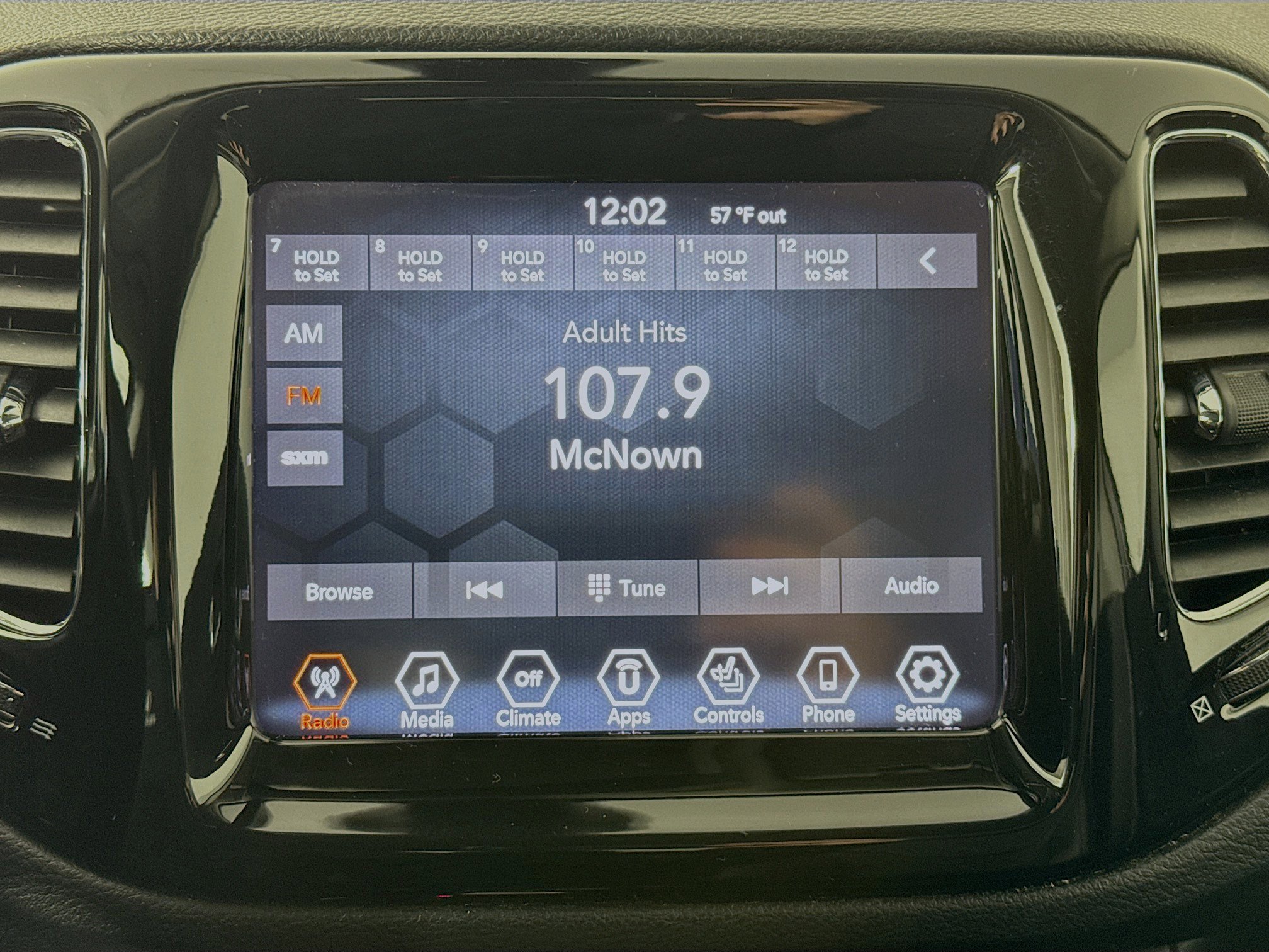 Used 2020 Jeep Compass Limited image 14