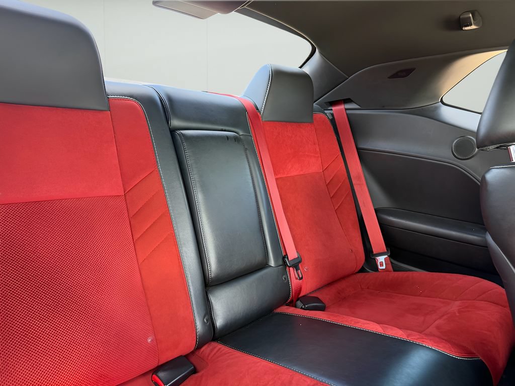 Used 2016 Dodge Challenger SRT Hellcat RWD image 25