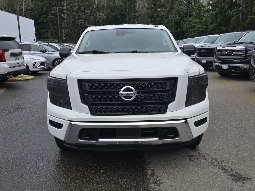 Used 2021 Nissan Titan SV w/ Accessory Utility Package image 8