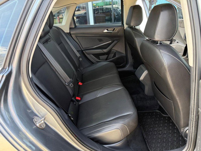 Used 2020 Volkswagen Jetta SE image 14