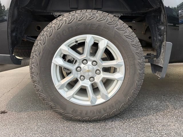 Used 2024 Chevrolet Silverado 1500 LT AWD/4WD image 9