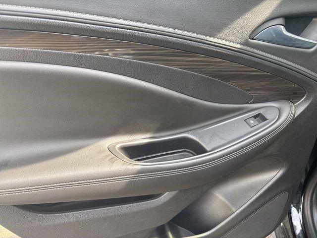 Used 2019 Buick Envision Premium w/ LPO, Active Package AWD/4WD image 33