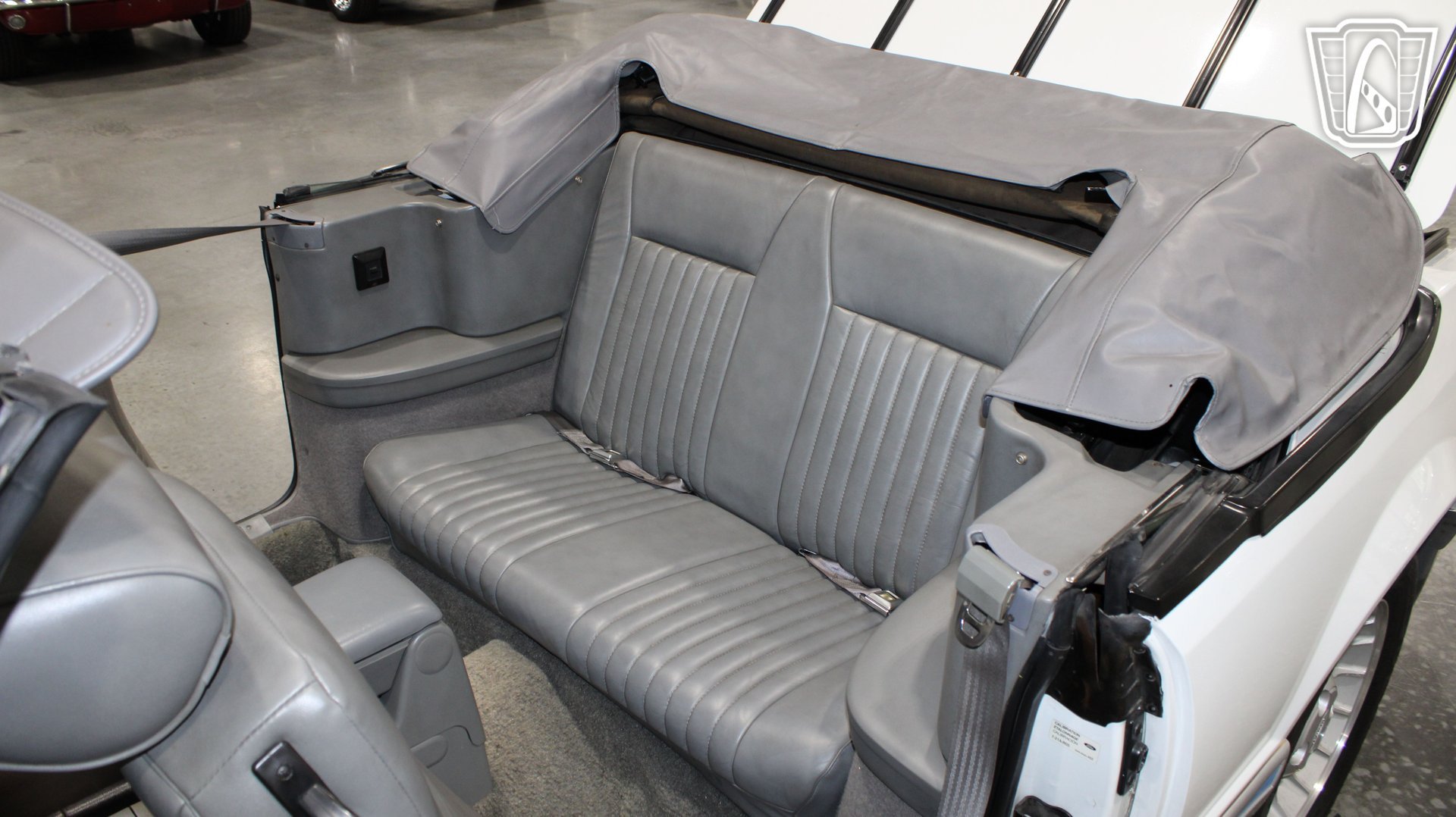 Used 1988 Ford Mustang GT RWD image 8