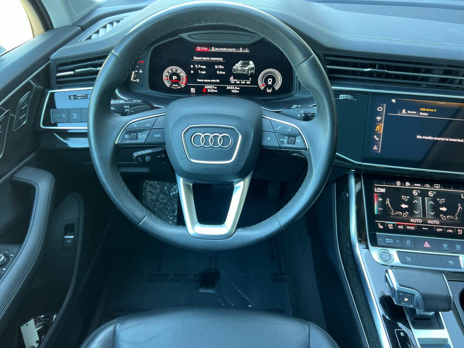 Used 2023 Audi Q7 2.0T Premium Plus w/ Premium Plus Package AWD/4WD image 14