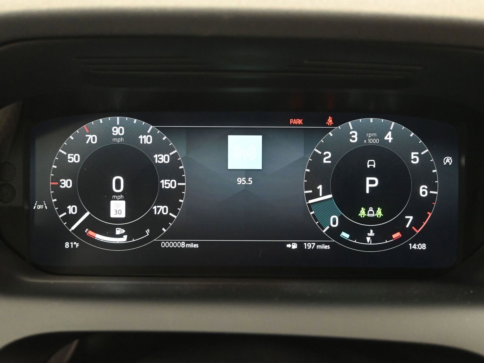 New 2025 Land Rover Discovery Sport Dynamic SE image 16