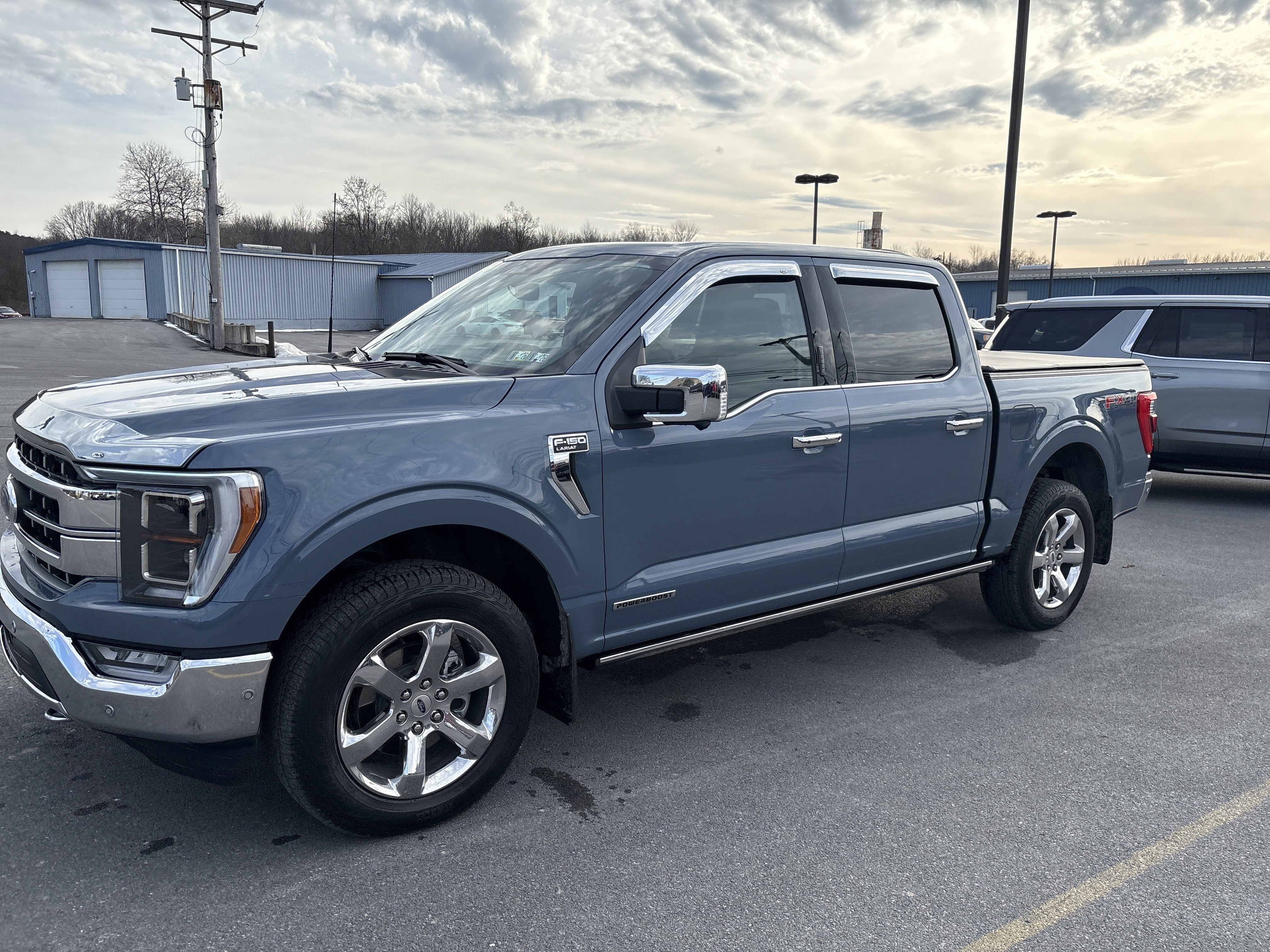 Used 2023 Ford F150 Lariat w/ Equipment Group 502A High image 8