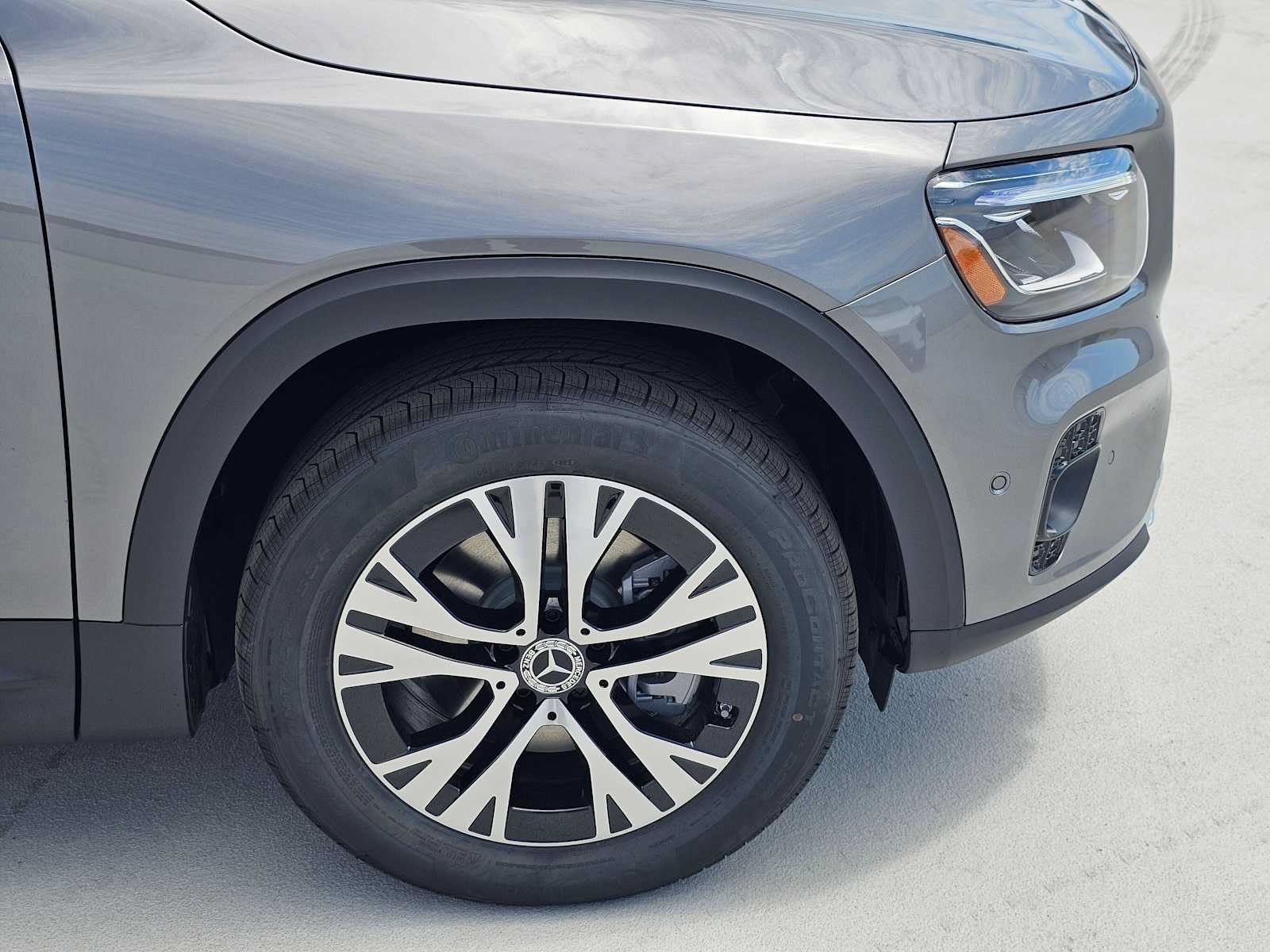 New 2026 Mercedes-Benz GLB 250 image 9