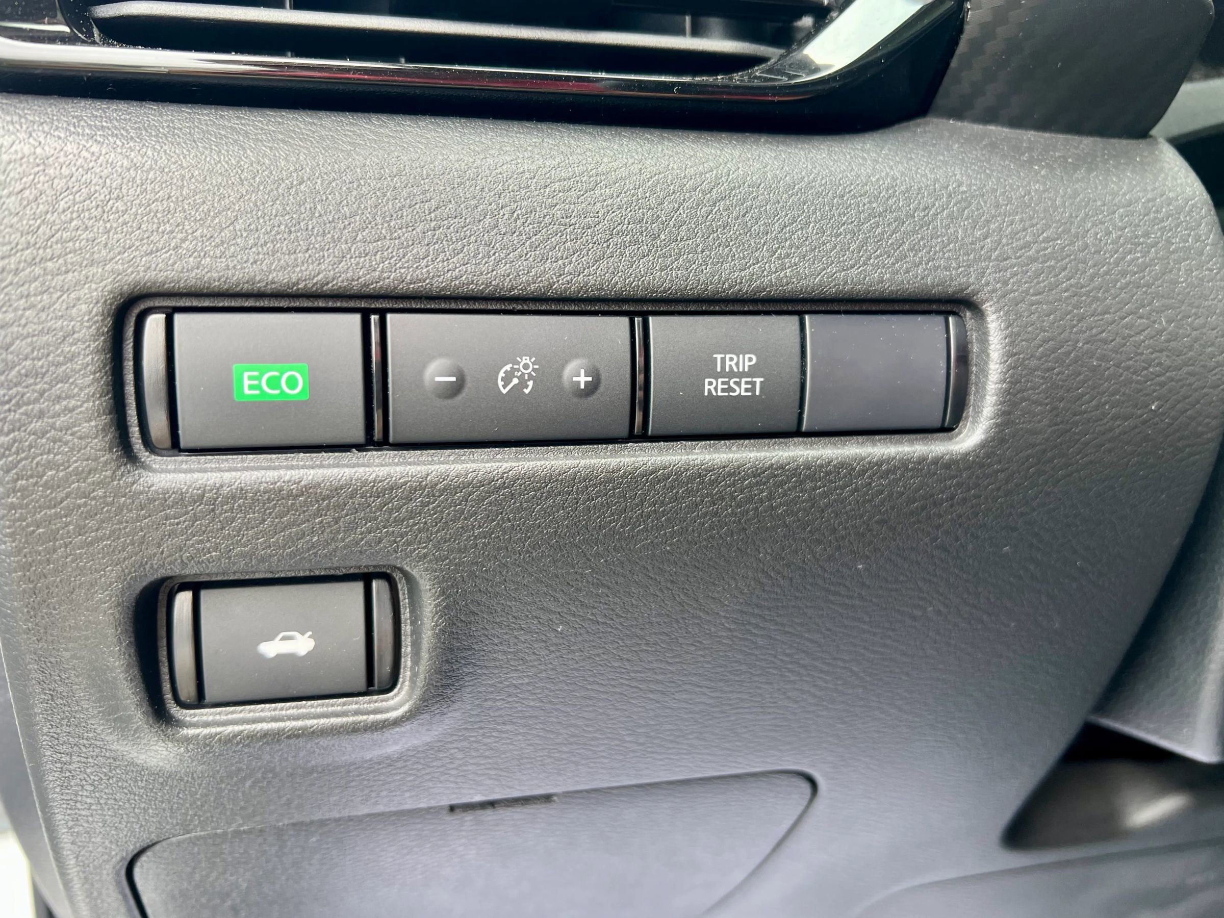 Used 2023 Nissan Sentra SR w/ SR Premium Package image 26