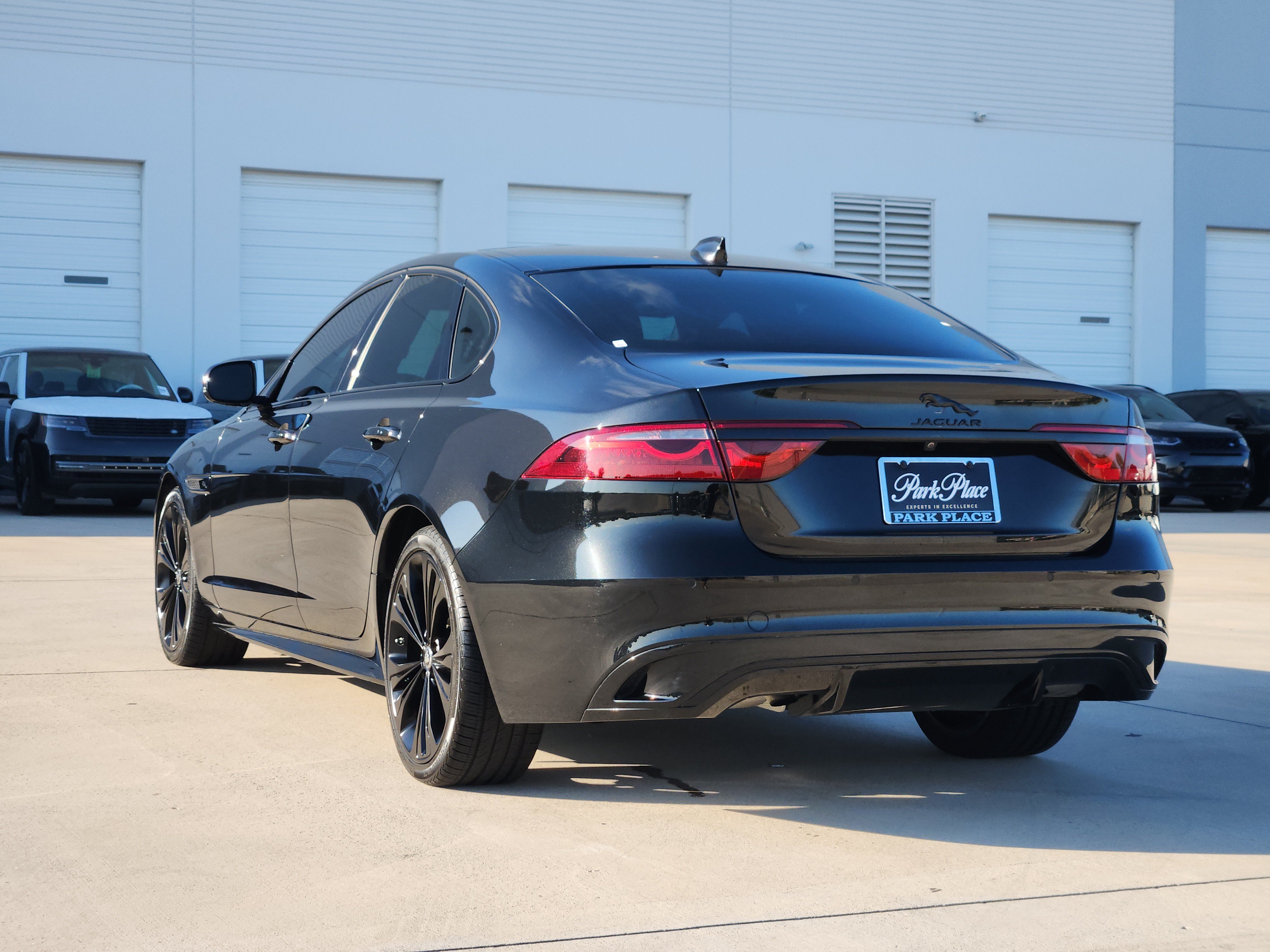 Certified 2024 Jaguar XF R-Dynamic SE AWD/4WD image 4