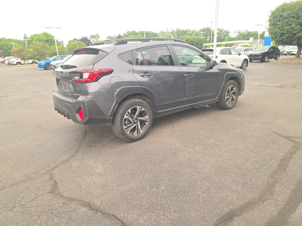 Used 2024 Subaru Crosstrek 2.0i Premium AWD/4WD image 8