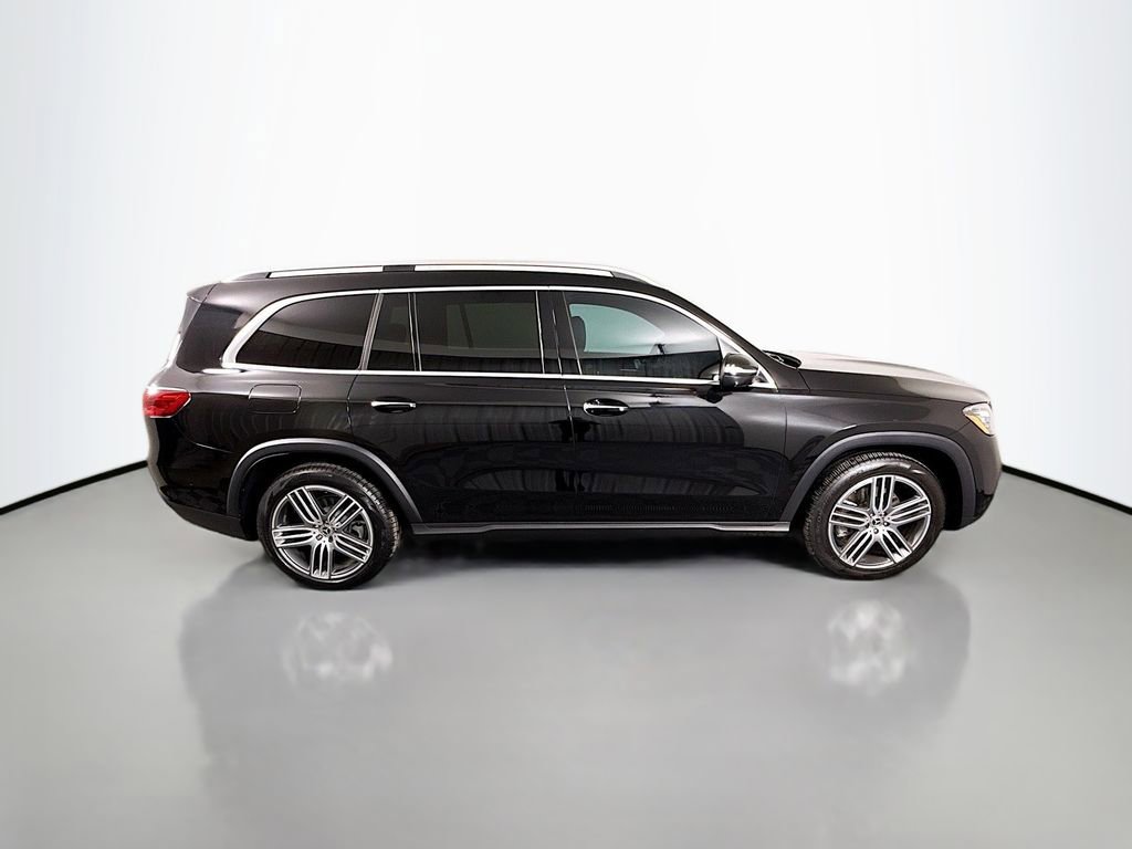 Used 2025 Mercedes-Benz GLS 450 4MATIC image 8