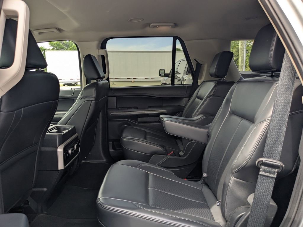Used 2024 Ford Expedition XLT AWD/4WD image 15