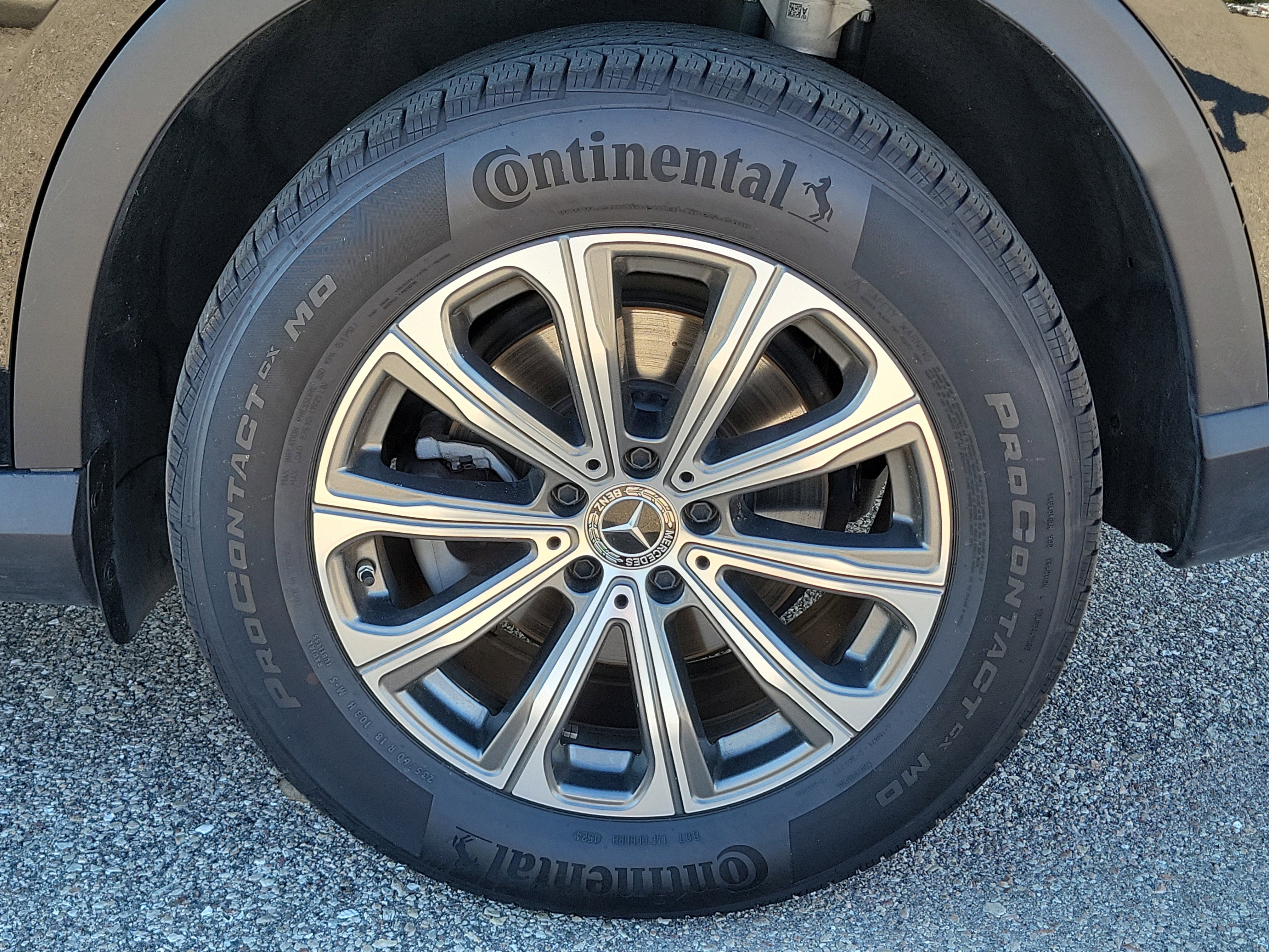 Used 2024 Mercedes-Benz GLC 300 w/ Winter Package image 10