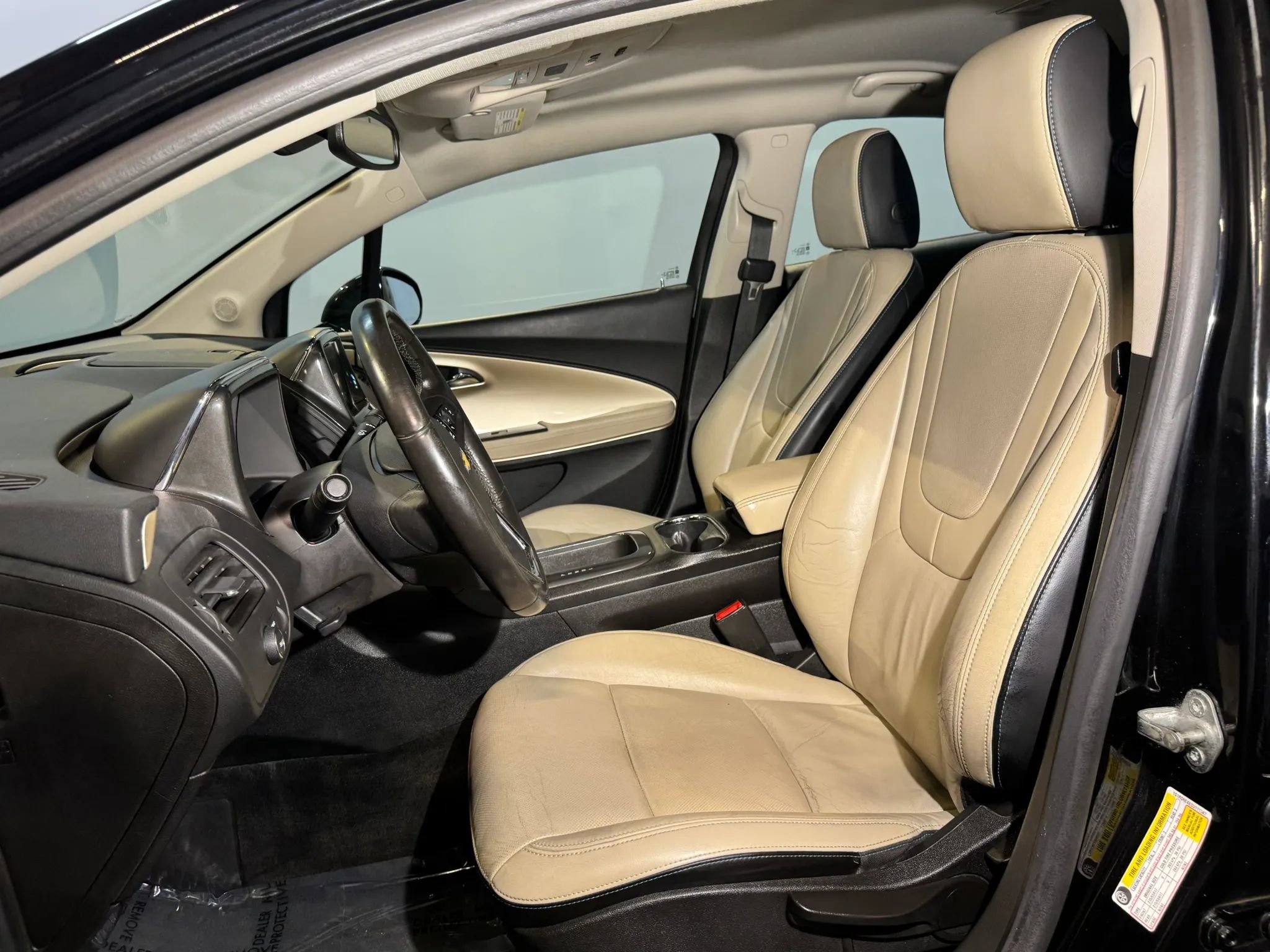 Used 2012 Chevrolet Volt Premium w/ Premium Trim Package image 10
