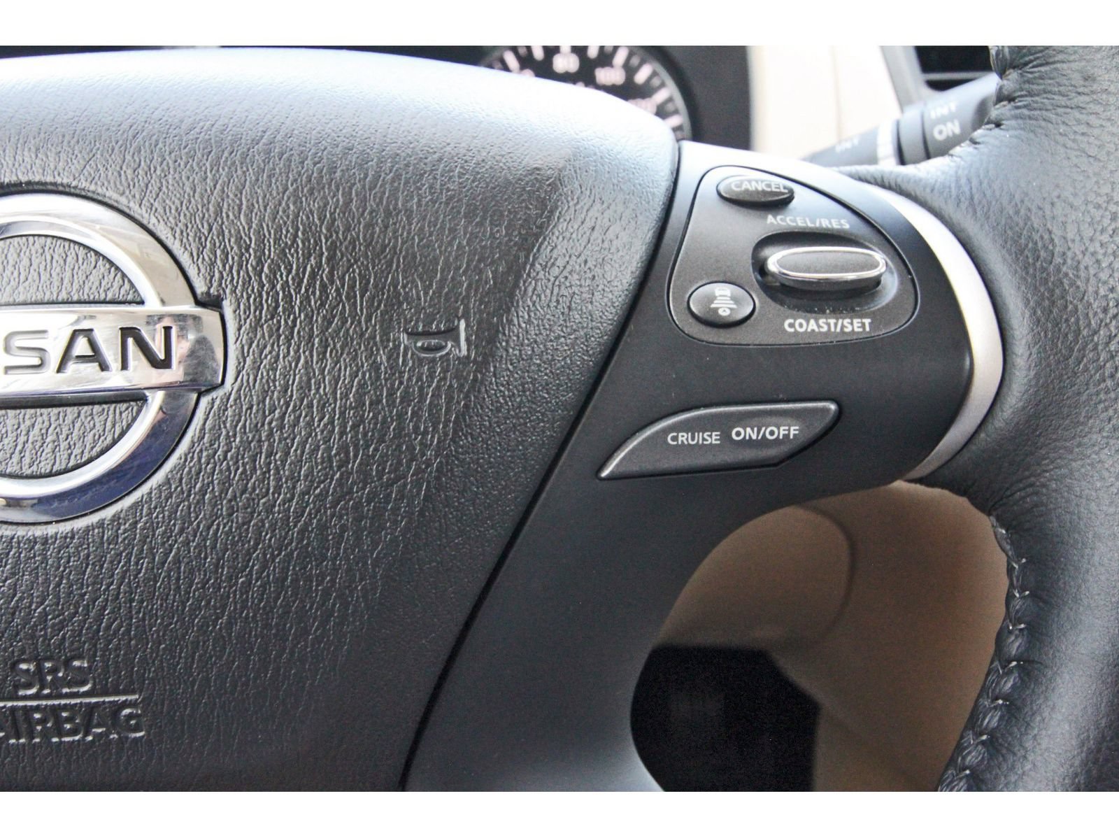 Used 2019 Nissan Pathfinder Platinum FWD image 19