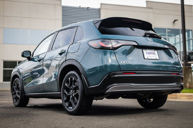 Used 2024 Honda HR-V Sport image 16