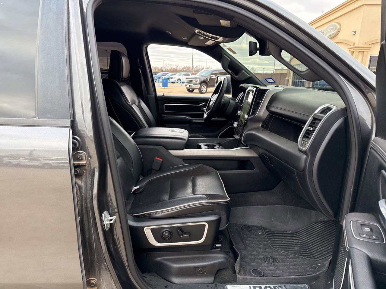 Used 2020 RAM 1500 Laramie w/ Sport Appearance Package image 13