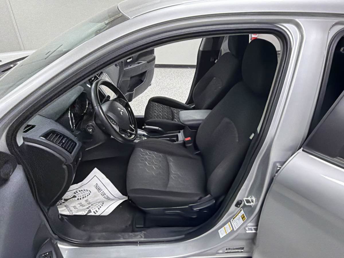 Used 2023 Mitsubishi Outlander Sport SE AWD/4WD image 11