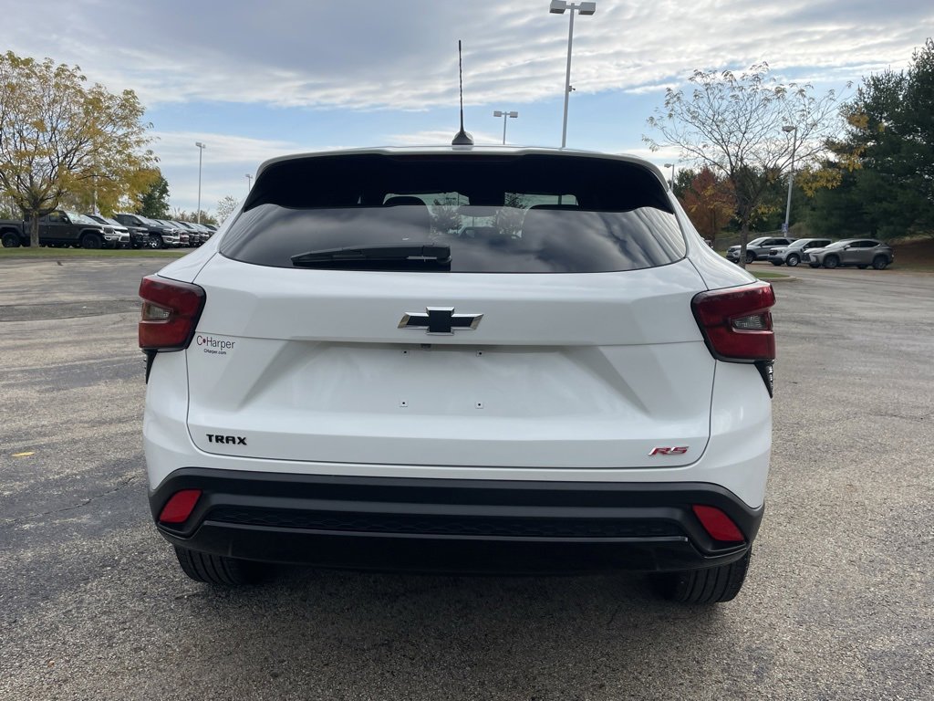 Used 2024 Chevrolet Trax RS w/ Driver Confidence Package image 4