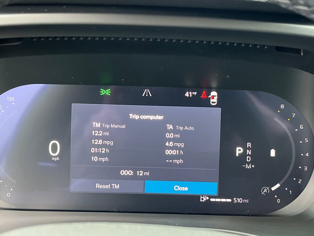 New 2026 Volvo XC40 B5 Plus w/ Protection Package Premier AWD/4WD image 14