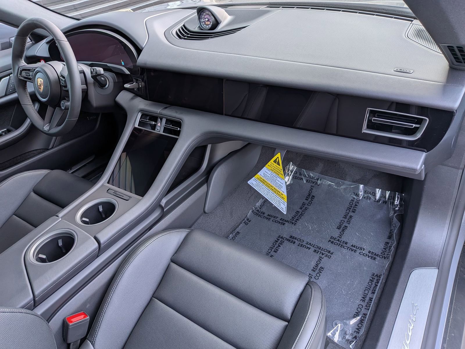 Used 2026 Porsche Taycan image 26