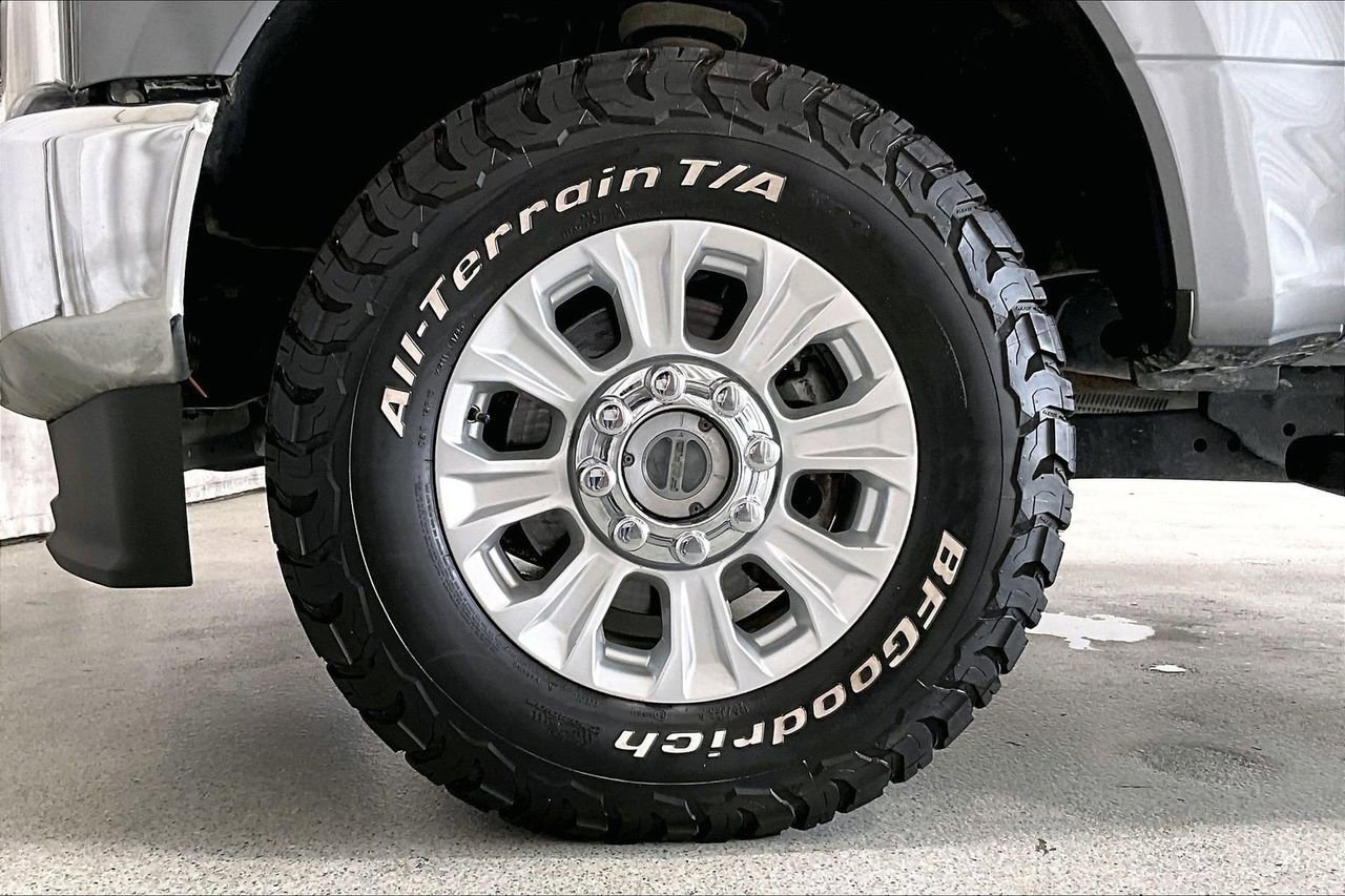 Used 2022 Ford F250 XLT w/ XLT Value Package image 8