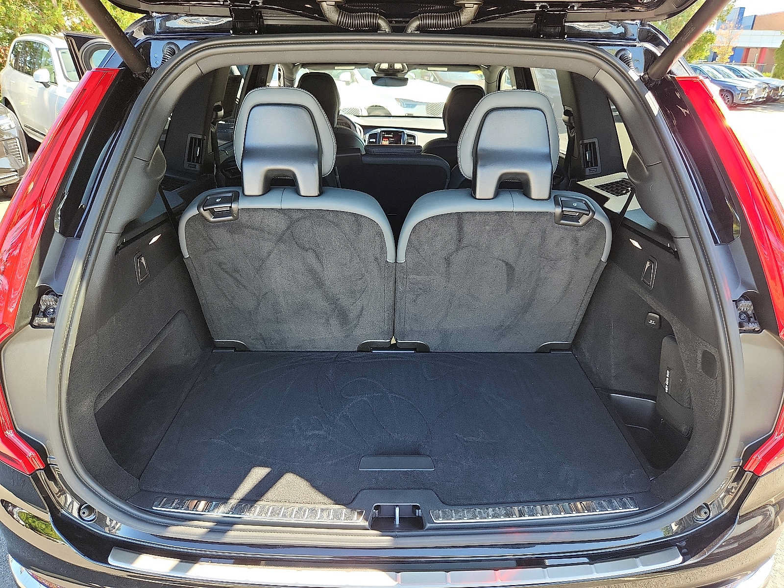 Certified 2024 Volvo XC90 T8 Ultimate w/ Protection Package Premier AWD/4WD image 26
