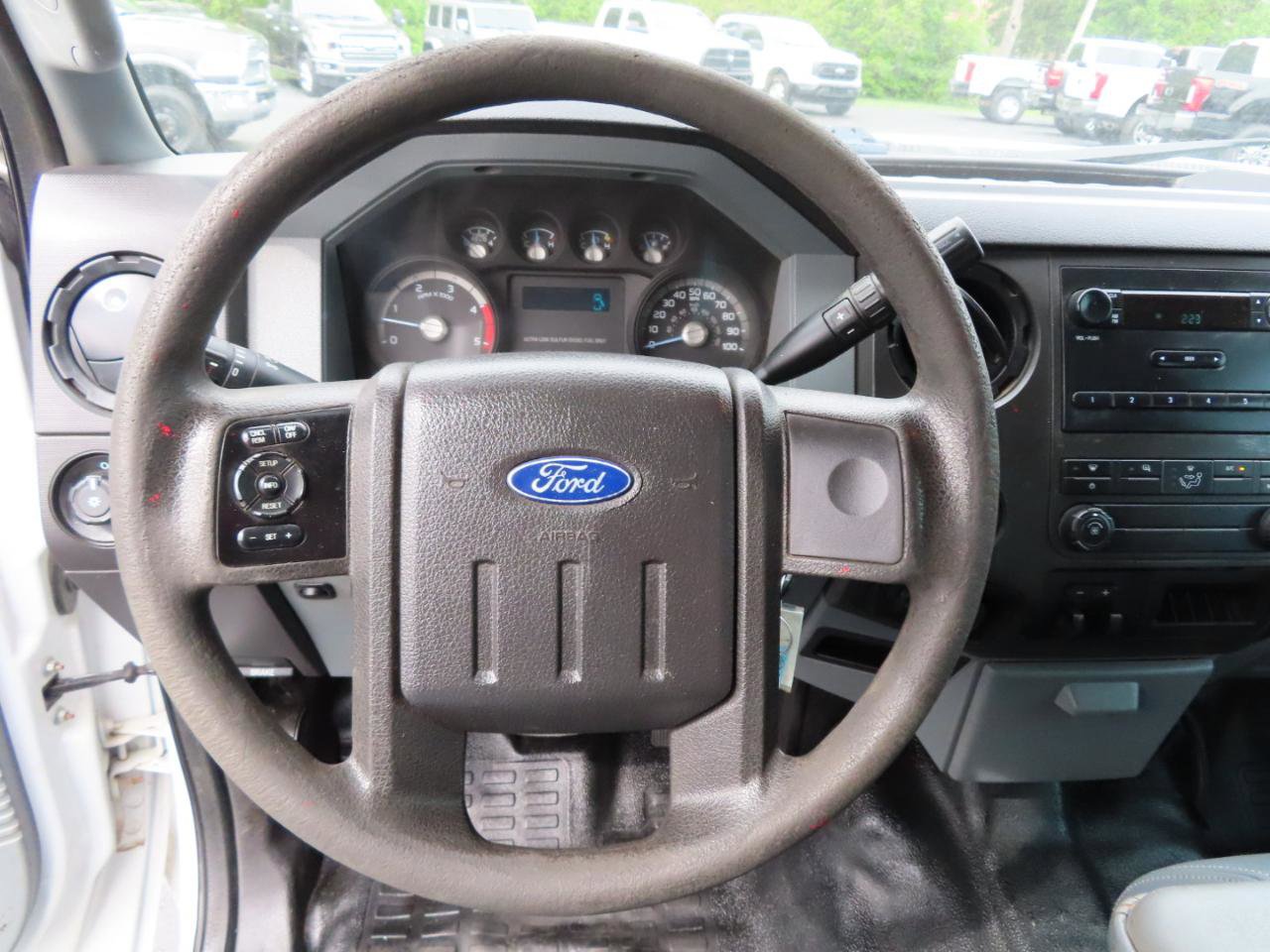 Used 2016 Ford F250 XL w/ Power Equipment Group AWD/4WD image 32
