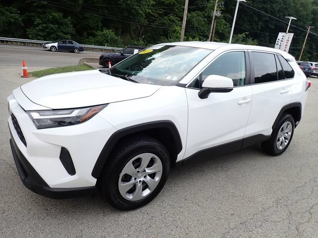 Certified 2023 Toyota RAV4 LE AWD/4WD image 10