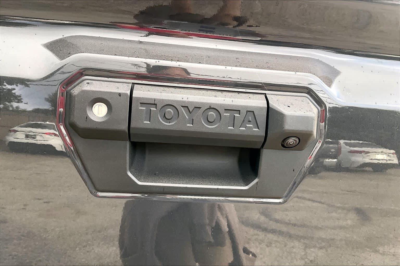 Used 2024 Toyota Tacoma SR RWD image 10