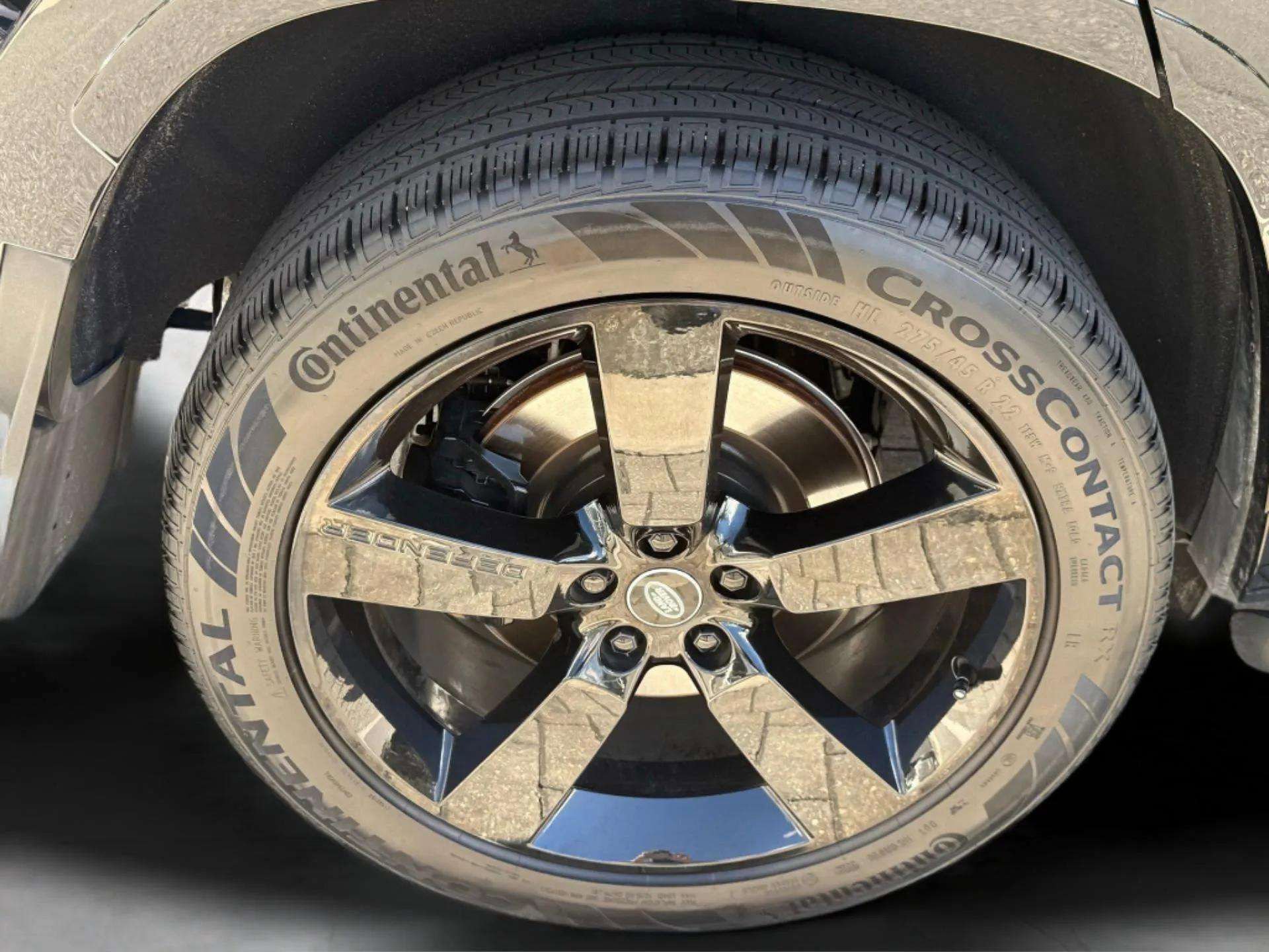 Used 2023 Land Rover Defender 110 Carpathian Edition image 26