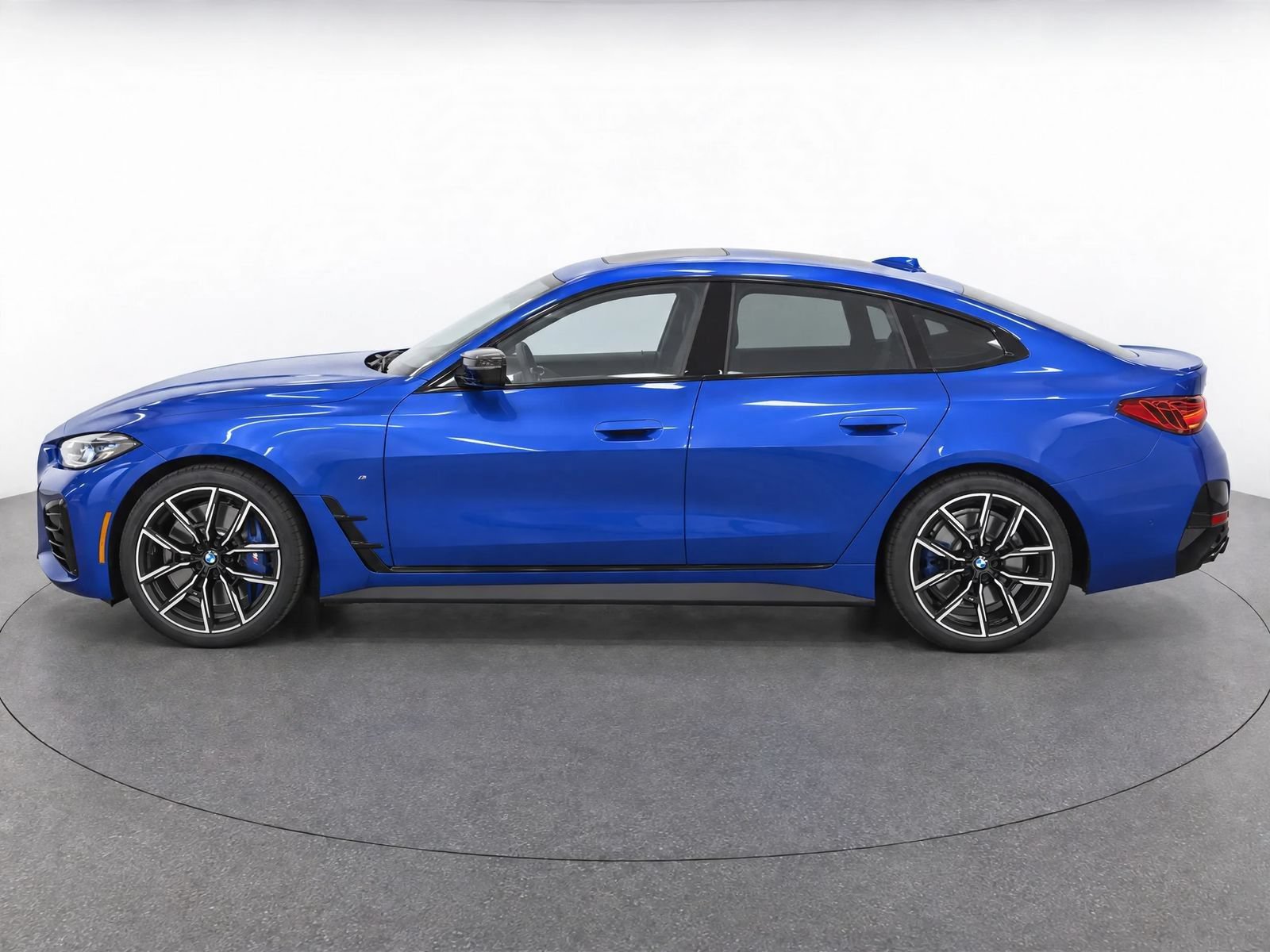 Certified 2025 BMW M440i RWD image 3