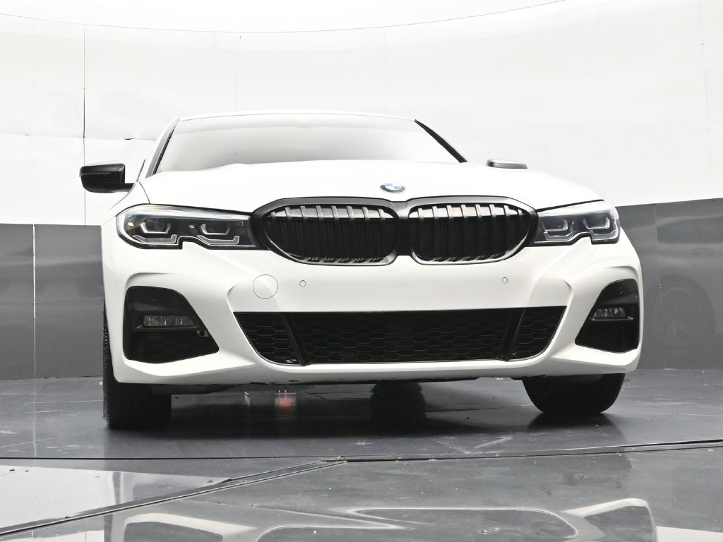 Used 2021 BMW 330i Sedan w/ M Sport Package RWD image 31