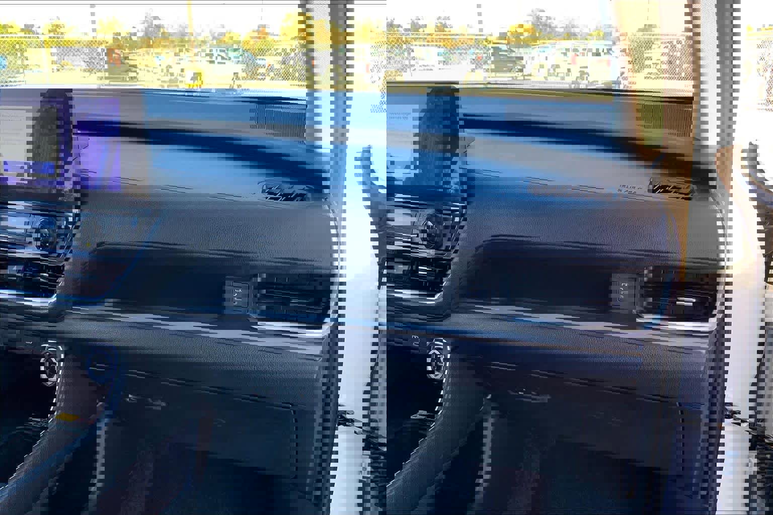 Used 2025 Toyota Grand Highlander AWD image 17