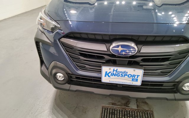 Used 2024 Subaru Outback Premium image 9