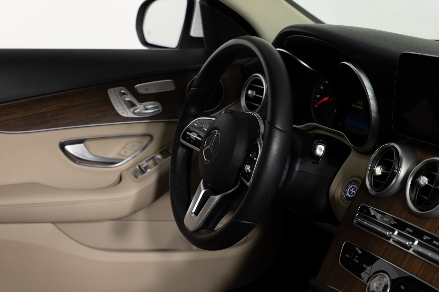 Used 2019 Mercedes-Benz C 300 Sedan image 26