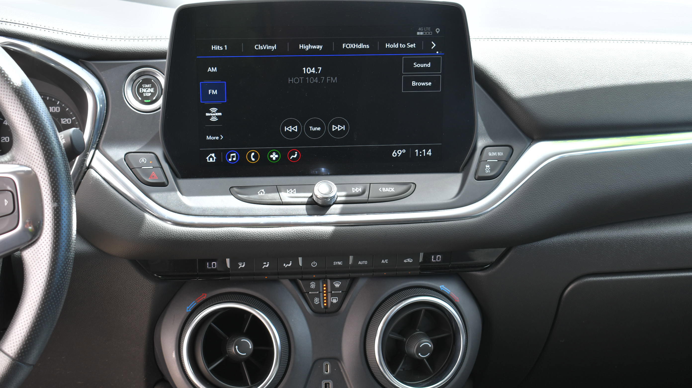 Used 2023 Chevrolet Blazer LT FWD image 16