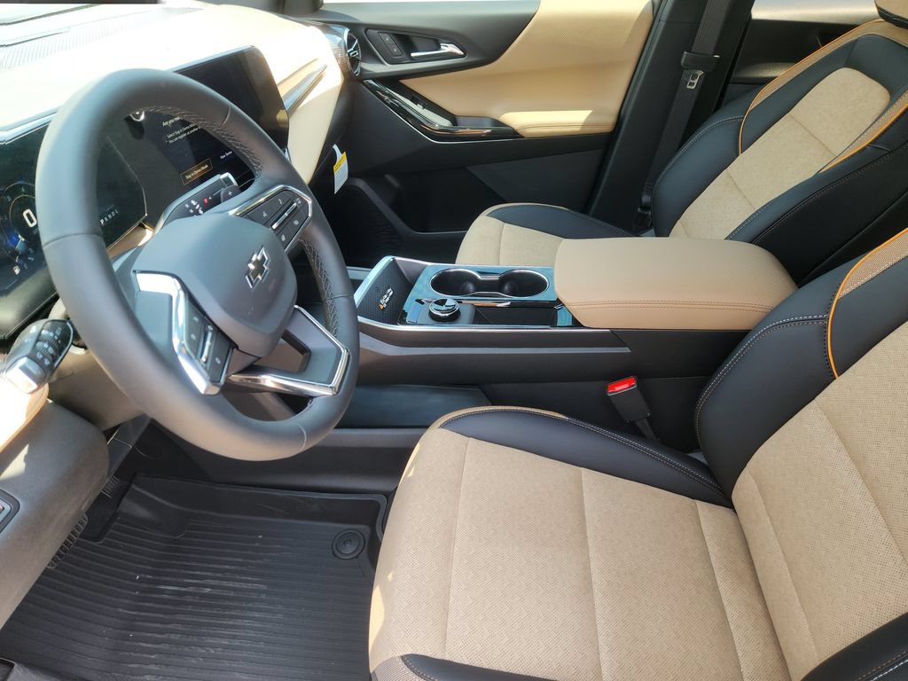 New 2027 Chevrolet Equinox RS w/ Convenience Package III FWD image 9