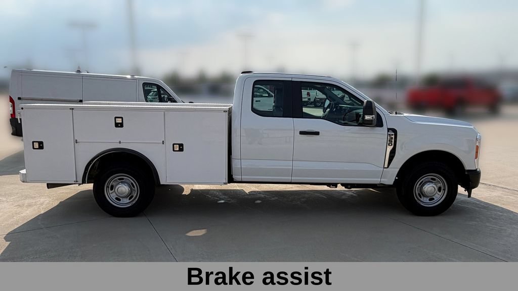 Used 2023 Ford F350 XL RWD image 6